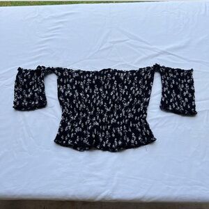 OFF THE SHOULDER FLORAL TOP